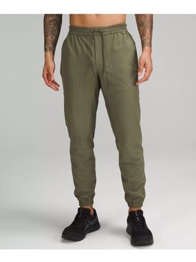 Lululemon License to Train Regular Joggers